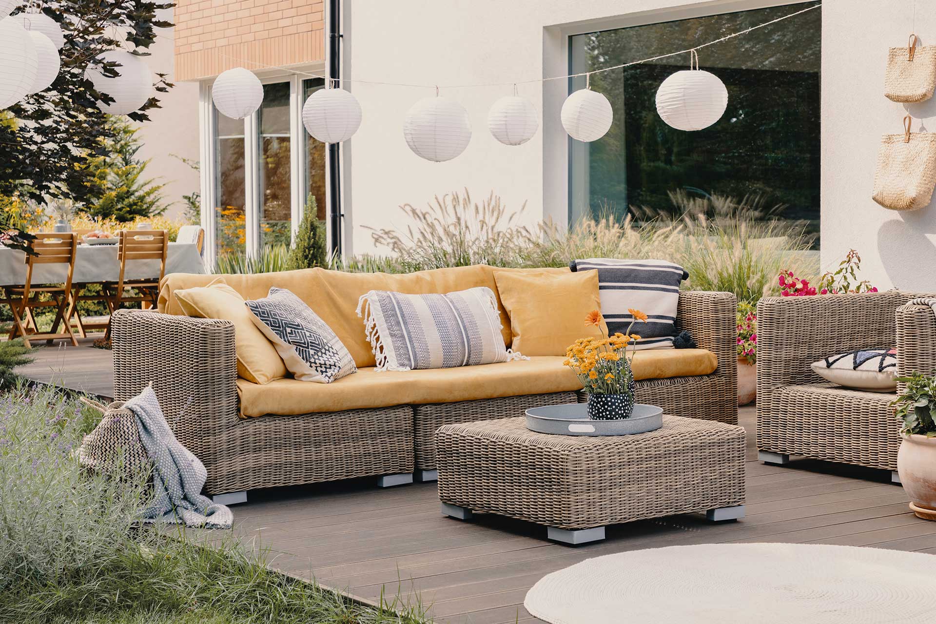 Giardini e terrazzi sono in fiore: ecco l’arredamento ideale per la tua ...